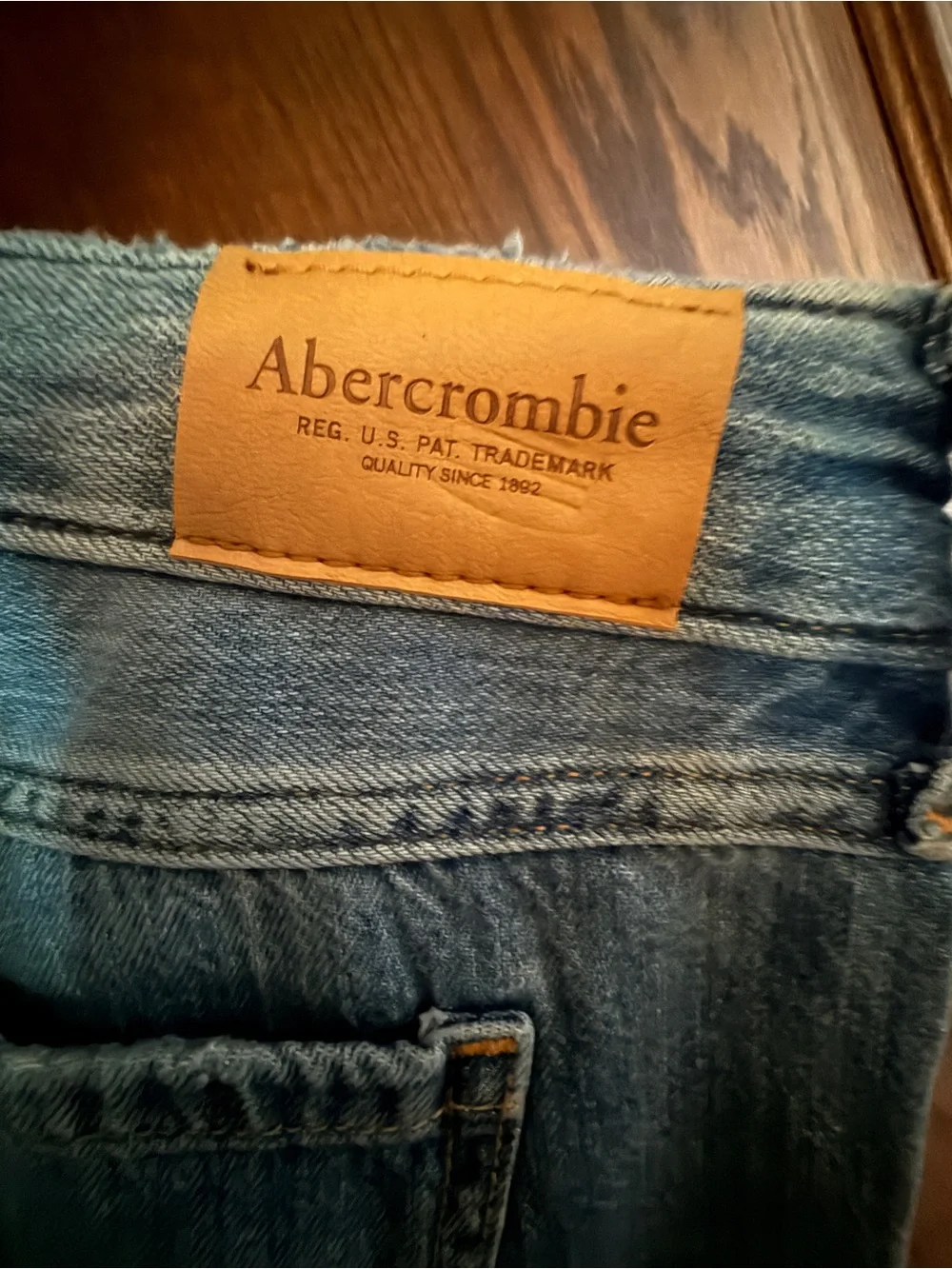 Abercrombie Kids Distressed Wide Leg Jeans NWT Size 17/18 Short